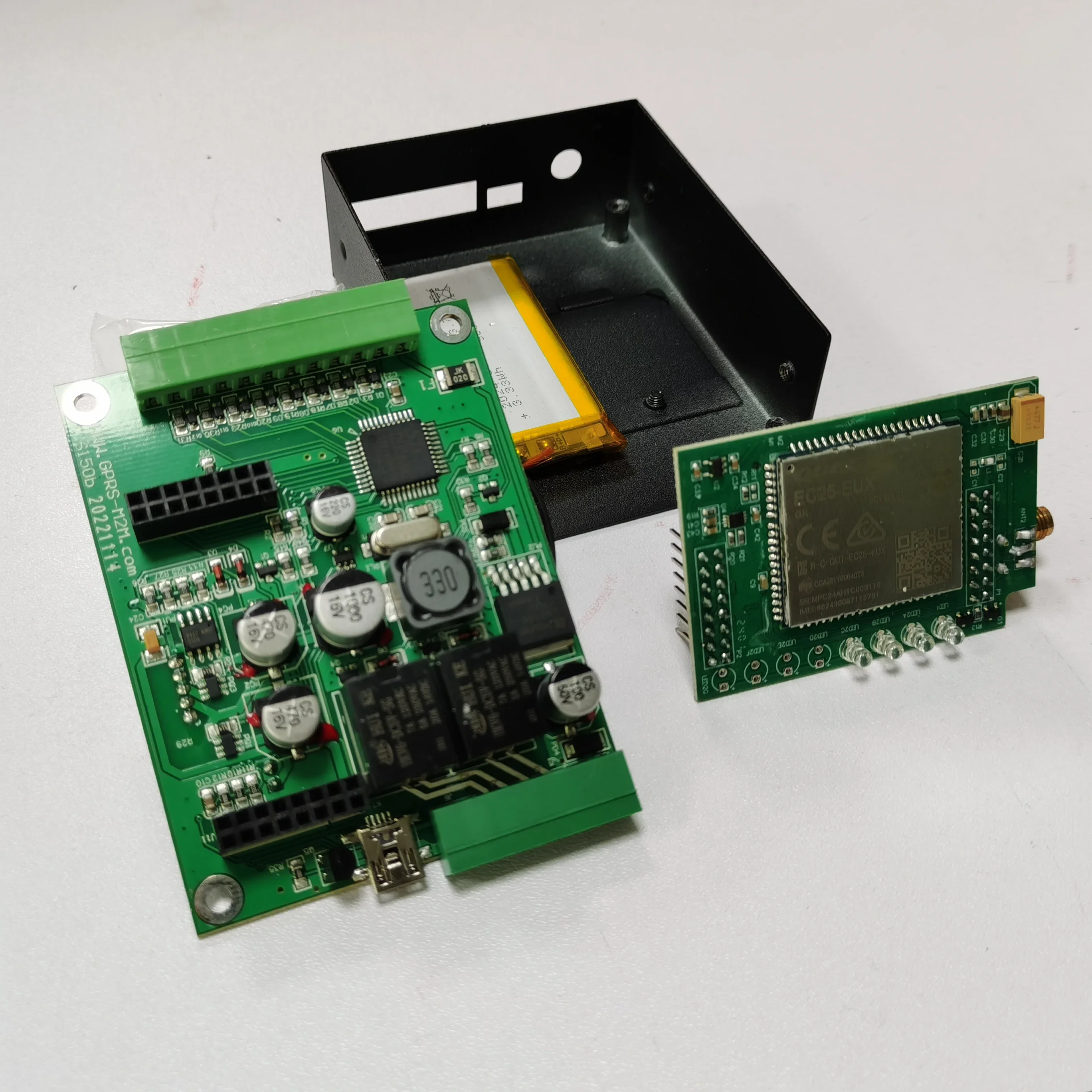 8-channel Switch SMS Alarm Controller GSM 2G 4G Temperature Humidity Monitoring Water Pump Control 1-channel Relay Output