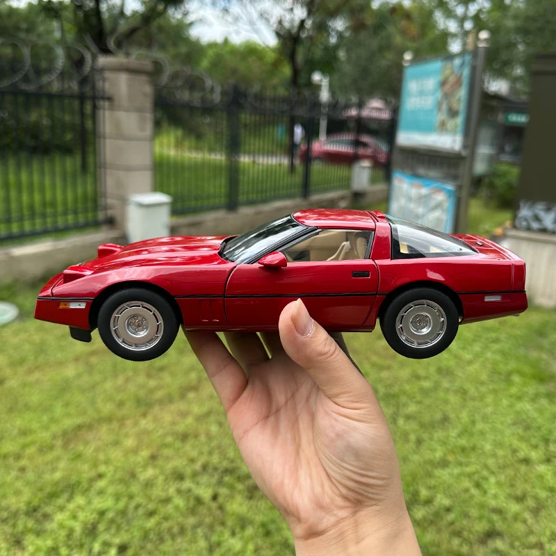 AUTOart 1:18 для Corvette C4 1986, металлическая классическая модель автомобиля Chevrolet из сплава