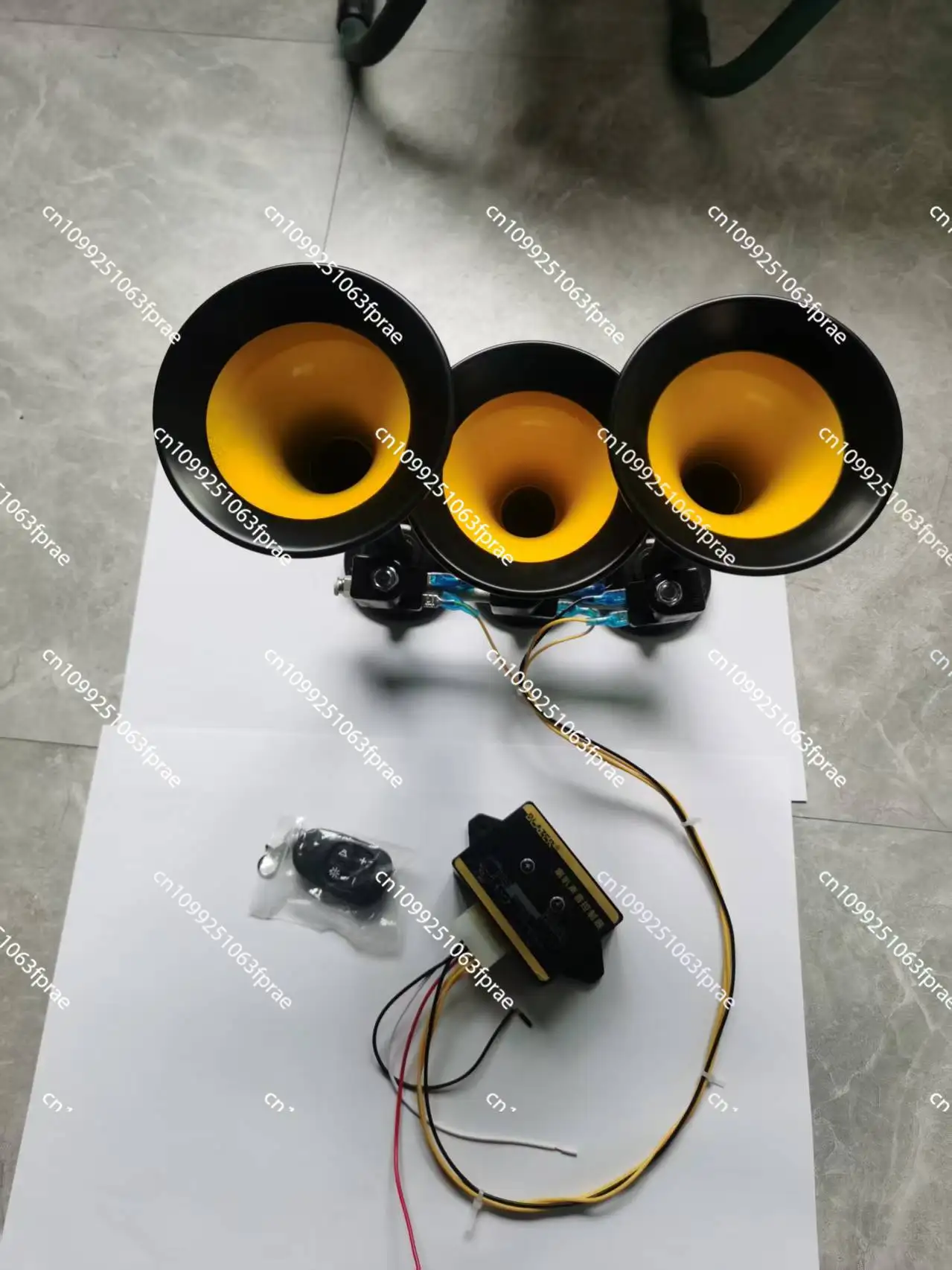 

Air source type music electronically controlled air speaker, power control g switch