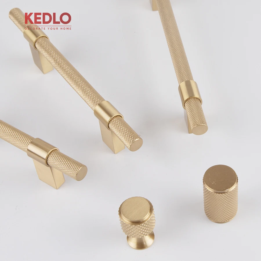 KEDLO Massiver Messinggriff mit Rändelung, klassisch, 500 mm, europäischer Luxusmöbelgriff, gebürstetes Messing, langer Griff – Detail 3