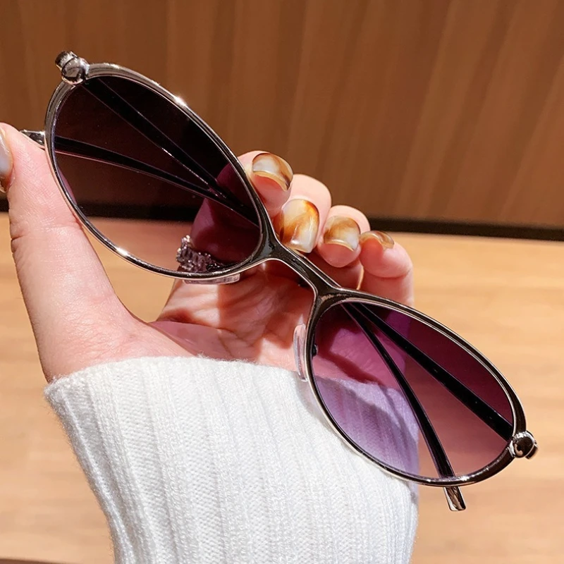 Stylish Oval-Frame Sunglasses Casual Metal-Frame Shades Outdoor Anti-UV Sun Glasses UV400 Luxury Brand Designer Eyeglasses