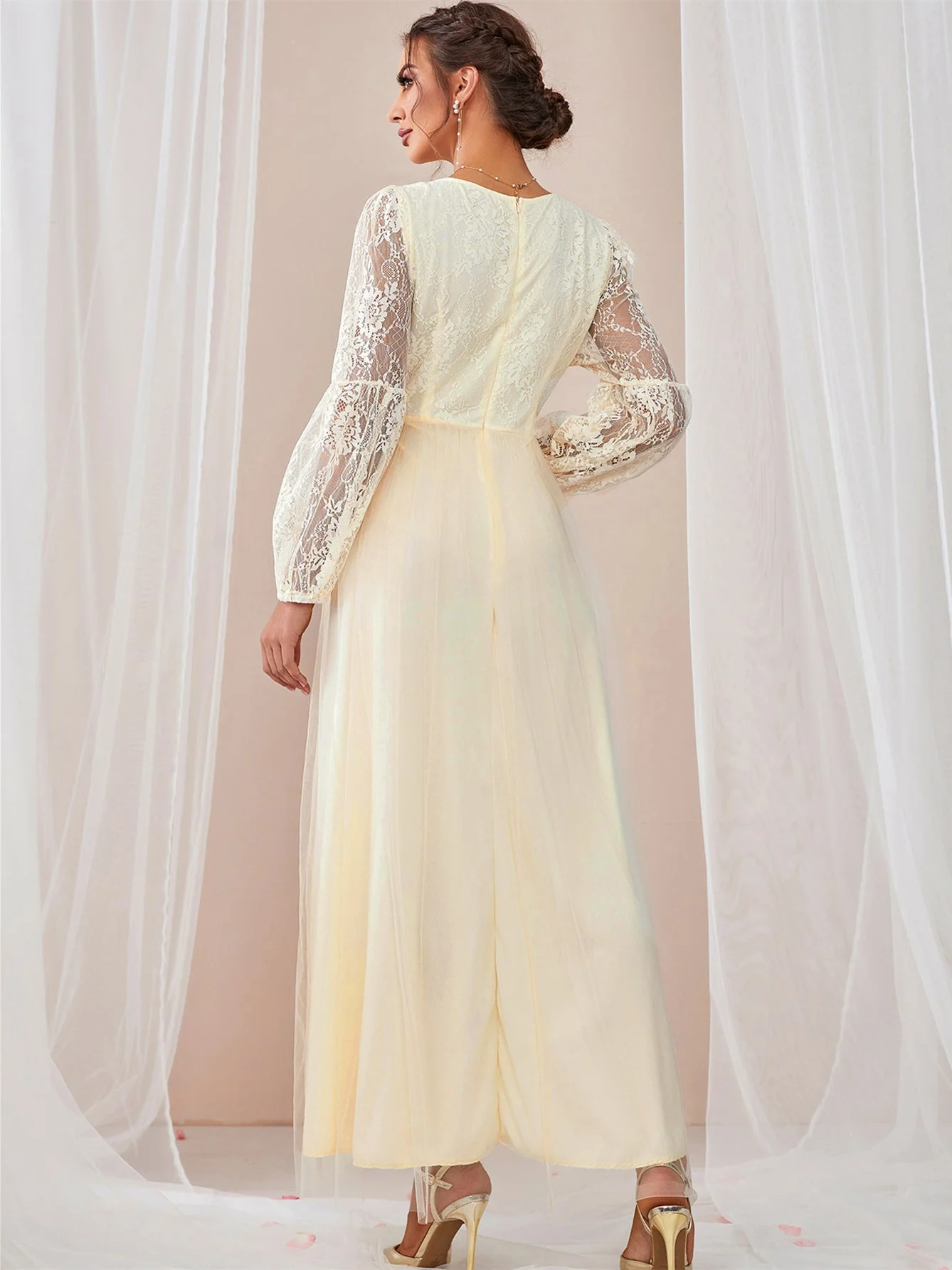 Nowość 2025 Elegancka sukienka damska z koronkowymi wstawkami i siateczką na wiosnę i lato, transgraniczna, z naturalną talią, w stylu Bliskiego Wschodu.