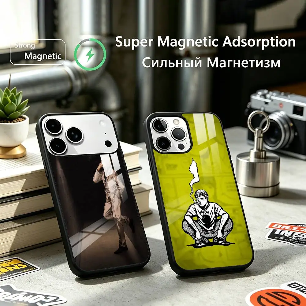 Funda para iPhone 17, 16, 15, 14, 13, 12 Plus y Pro con diseño de Eikichi Onizuka GTO, que permite la carga inalámbrica mediante imán.