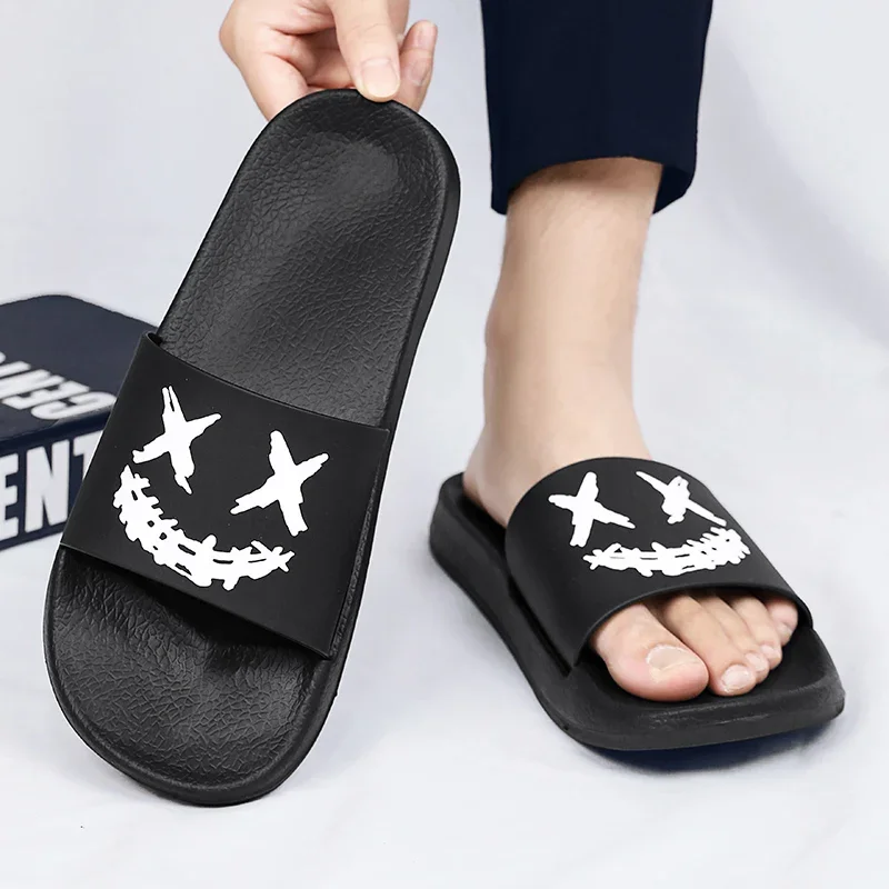 Slippers for Men Worn Externally Summer Trendy Flip Flops Bathroom Non-skid Indoor and Home Sandals