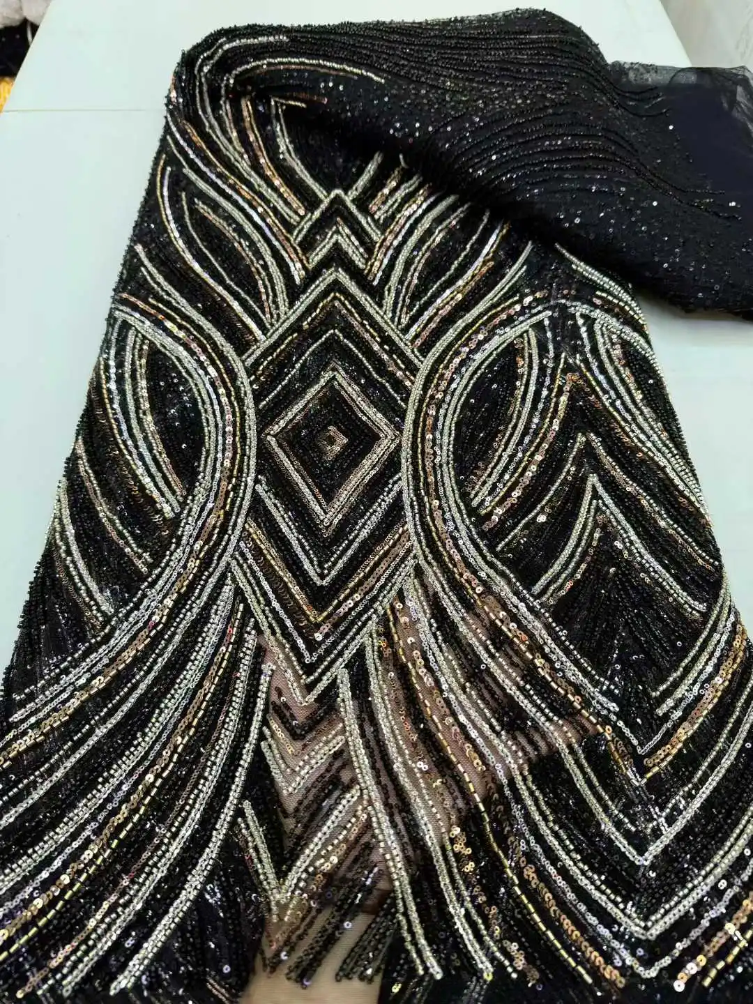 

African Groom Lace Fabric 2025 High Quality Lace Embroidered French Sequin Beads Tulle Nigerian Party Material Dresses-JY