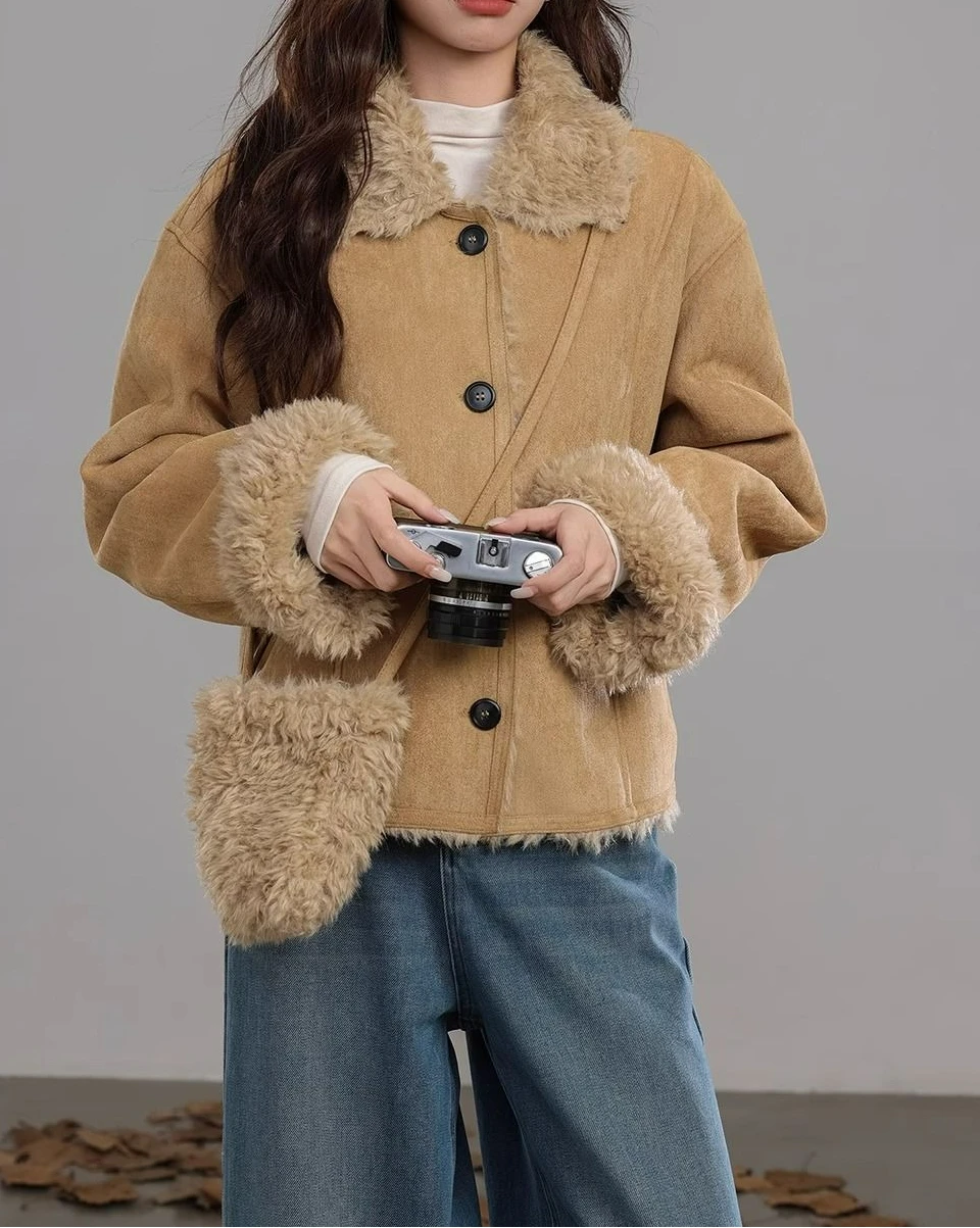 

Short Jacket 2025 Winter New Fur and Velvet Khaki Single Breasted Top for Women