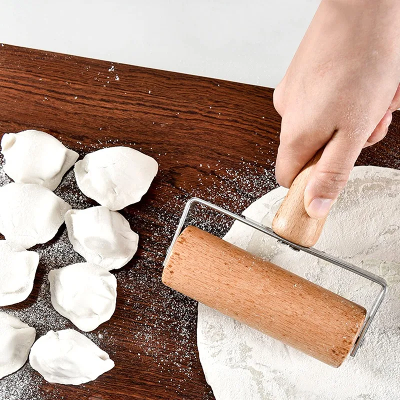 Non Stick Wooden Rolling Pin,Professional Dough Roller Tool for Baking, Cooking,Multifunction Craft Clay Roller,Easy to Handle.