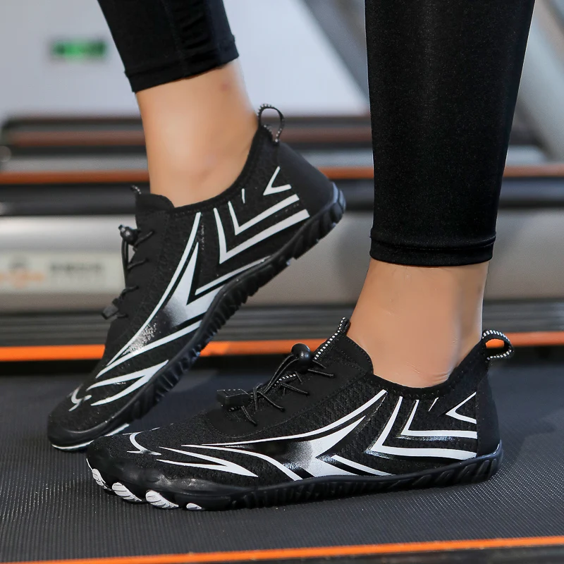 

2026 New Water Shoes Five-finger Casual Sports Shoes Unisex Barefoot Beach Sports Shoes High-quality Non-slip Swimming Shoes
