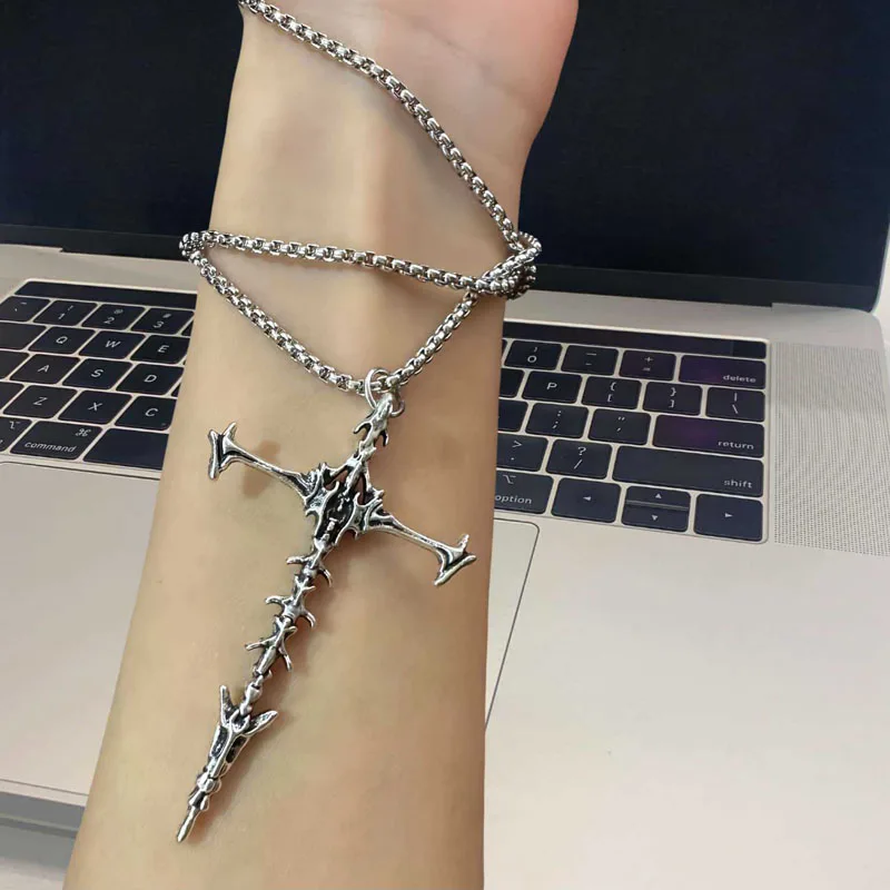 جديد الهيب هوب خمر الصليب قلادة تصميم فريد من نوعه الفولاذ المقاوم للصدأ القوطي القلائد غرامة مجوهرات هدية للنساء الرجال بالجملة