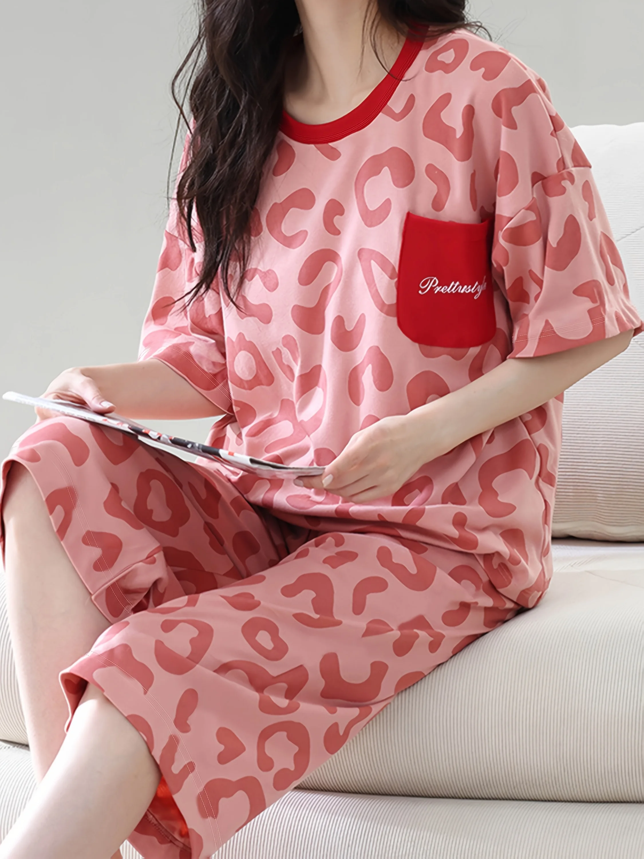 

Women's Pajama New Style Cute Cartoon Short-Sleeve Pajamas for Women with Pockets - Paired with Capri Pants Sleepwear Pjs Set