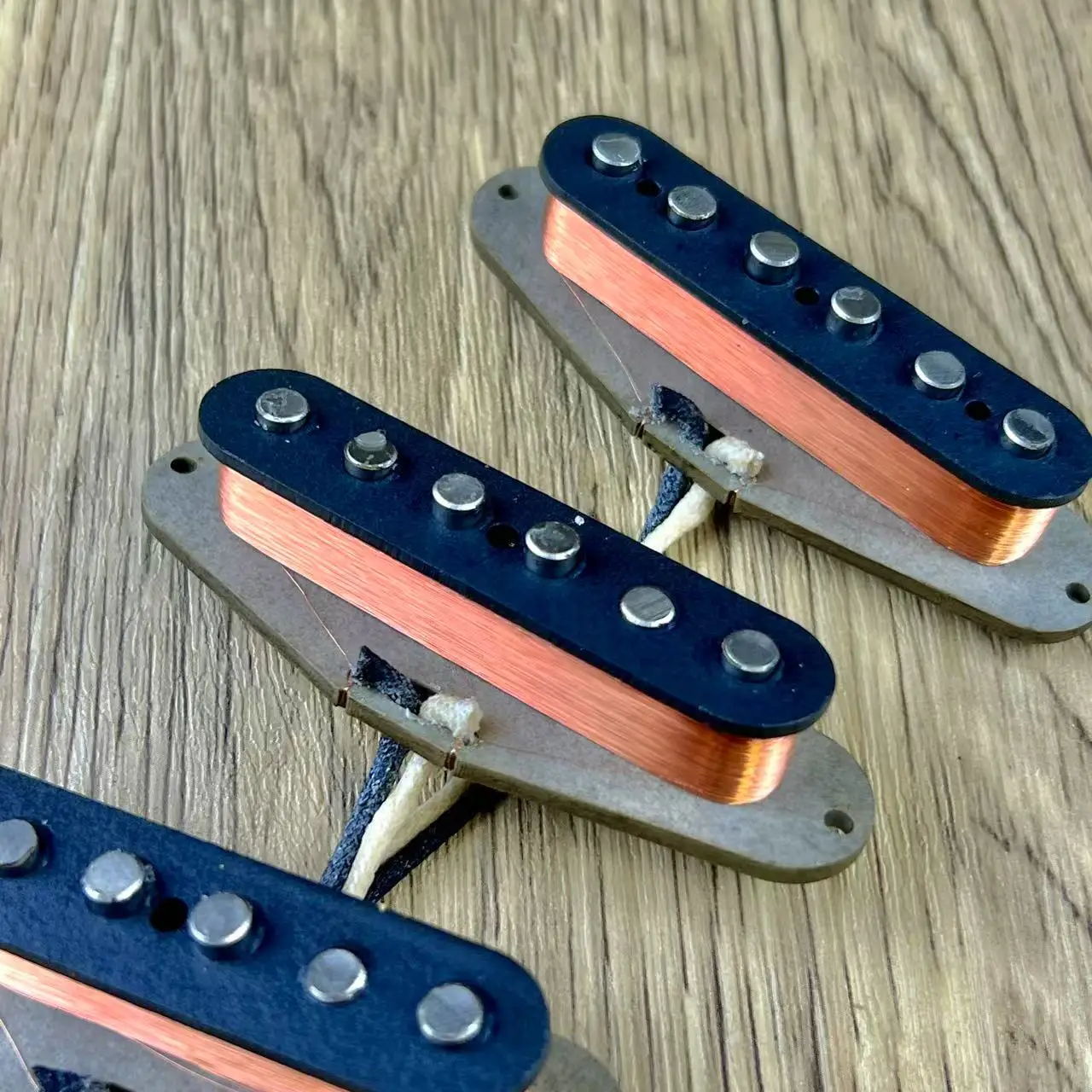 Vintage 1969 Custom Strat-Style Single Coil Pickup Set (SSS) - Alnico V Magnets, Hand-Wound for Classic Tone