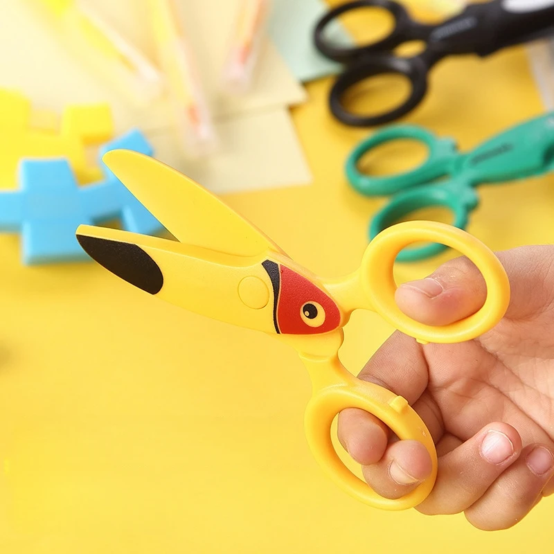 1 قطعة مقص الرسوم المتحركة الصغيرة البلاستيك رياض الأطفال دليل جولة رئيس سلامة الاطفال مقص #2