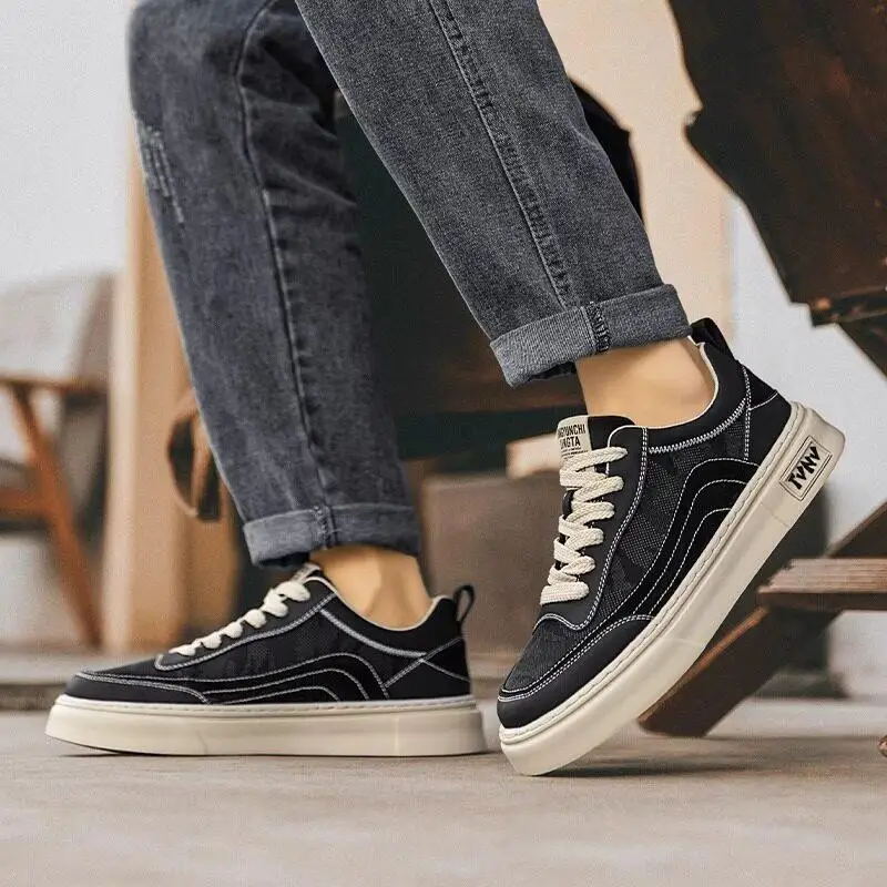 Men's Thick Bottom Heightening Casual Comfortable All-Match Shoes Black White Lace Lightweight Sports Shoes Canvas Sneakers