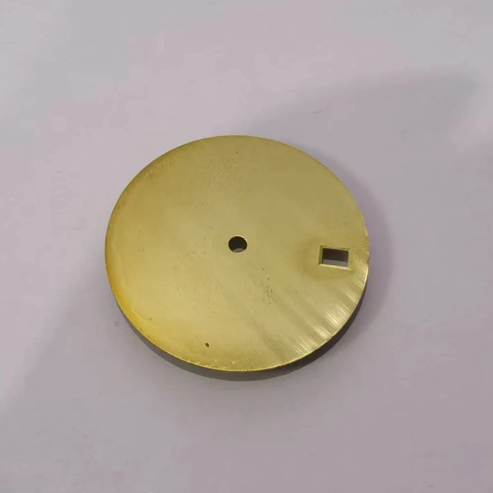 مشاهدة أجزاء الطلب ضياء 28.5 مللي متر الطلب النحاسي NH35 4R35 حركة الاتصال الهاتفي الفارغ ل SKX007 تصميم الطلب ومعالجة أجزاء