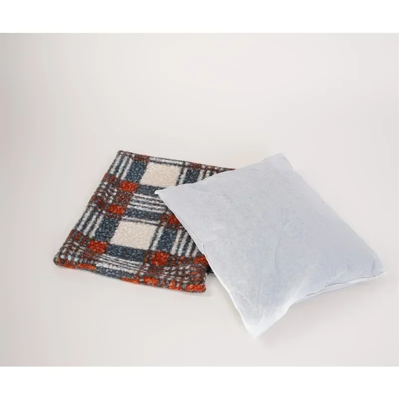 

Cat litter universal warm checkerboard pet