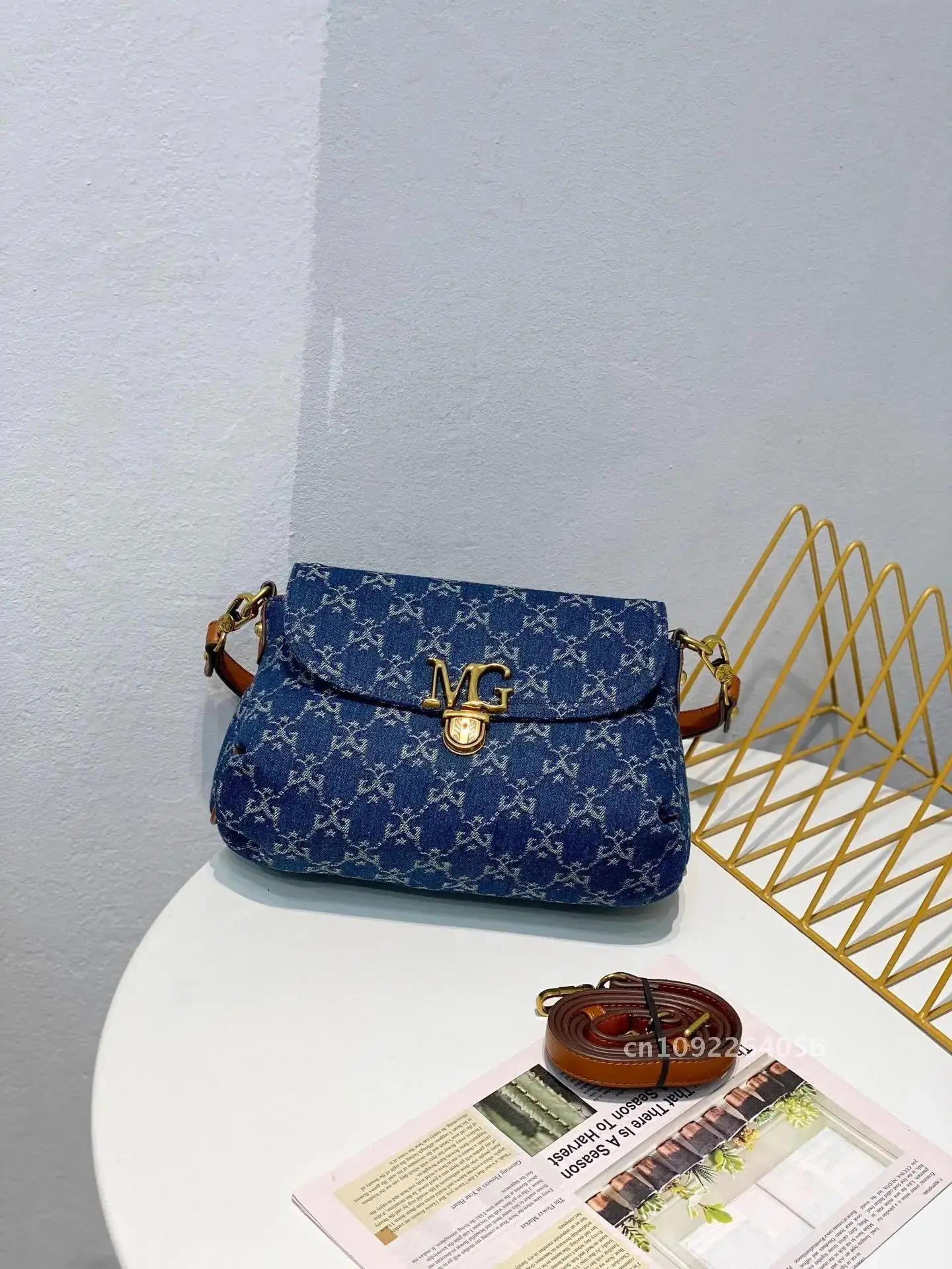 

Versatile Denim Handbags Female Blue Jeans Tote Bag EW6389 Bag Messenger New Fashion Luxury