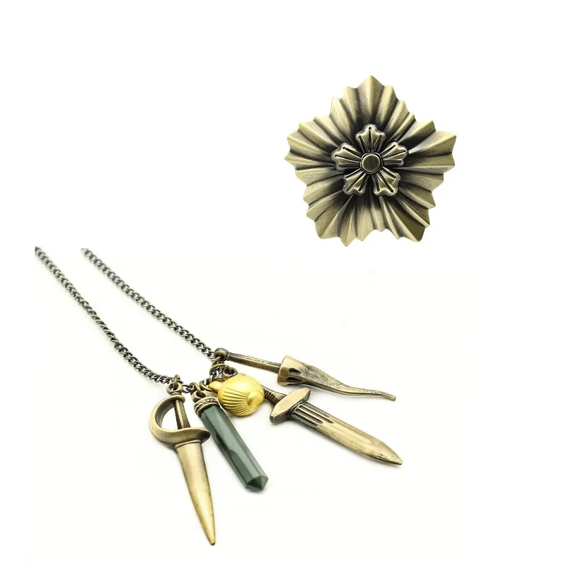 أزياء تنكرية غريبة بيلا كاساندرا دانييلا سيدة ديميتريسكو أزياء تنكرية للسيدات العثة مصاص دماء الساحرة قلادة معدنية فستان امرأة