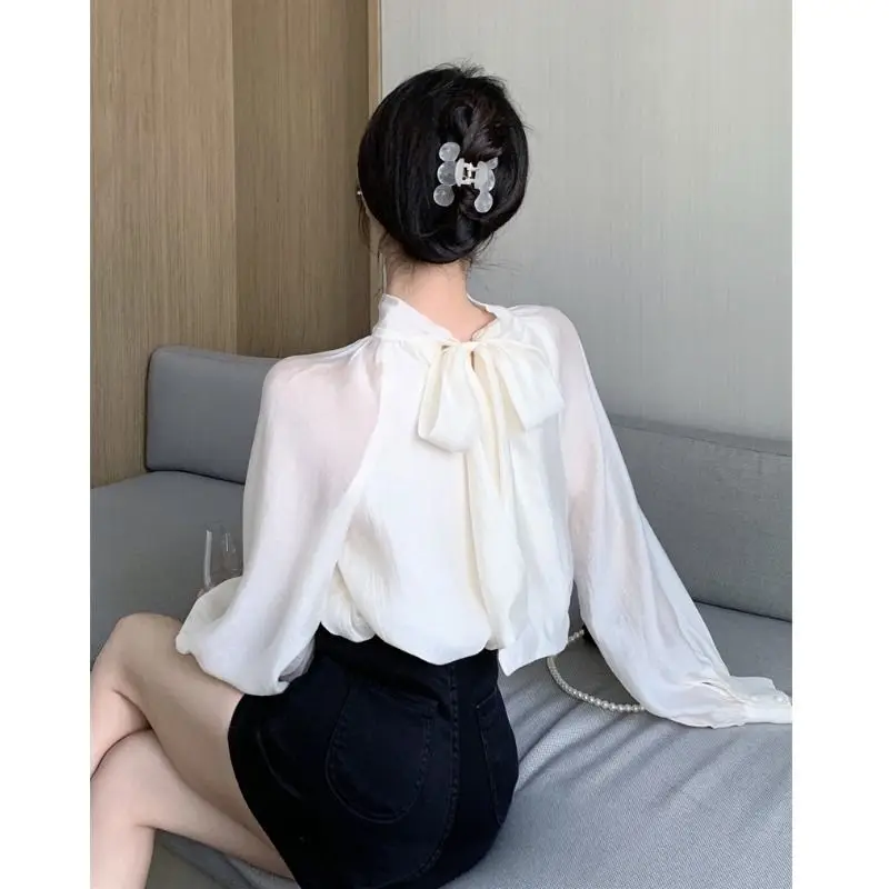 2024 Spring Autumn New Elegant Temperament Bow Lacing Blouse Female Fashion Solid Color Pleated Lantern Sleeve Pullover Shirts