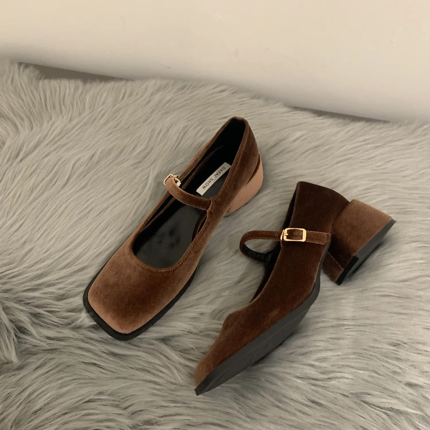 French Vintage Velvet High Heels, Thick Heels Mary Jane Women\'s Shoes Small Leather Shoes Wedding Shoes Women Zapatos De Mujer