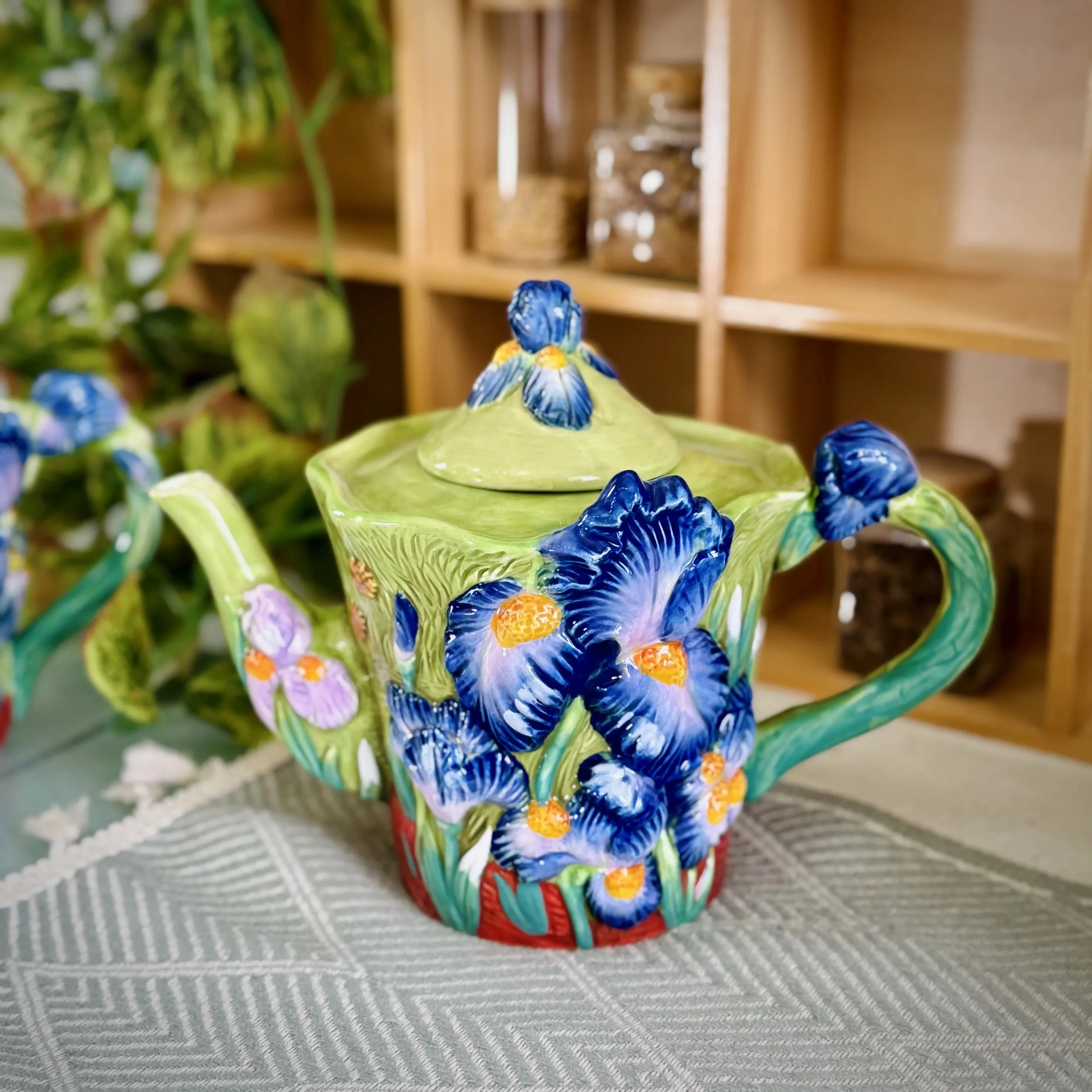 

Ручная глазурованная картина маслом, ирис, керамический чайник, чайник, кофейник