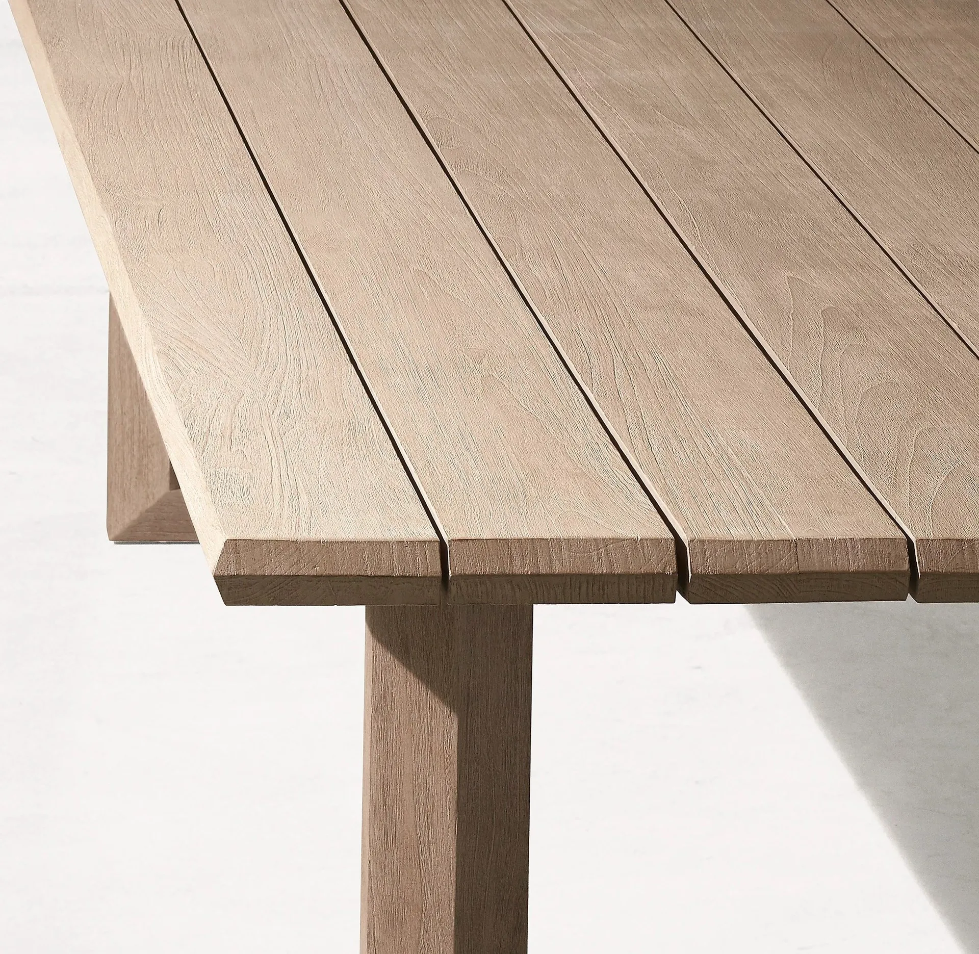 Mesas e cadeiras de vime, cade - Outdoor Furniture Wooden avaliação e preço