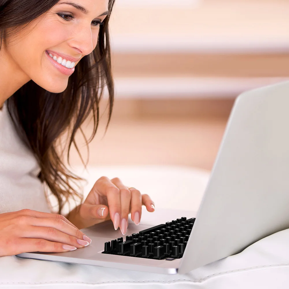 ฝาครอบแป้นพิมพ์สําหรับเล็บยาวซิลิโคนยกแป้นพิมพ์ยกซิลิโคนคีย์บอร์ดสําหรับMacBook Pro 13-16 2020-2024