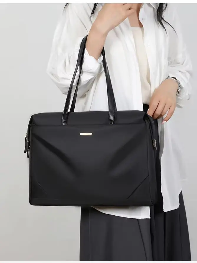 Lightweight Backpack Large Capacity Travel Bag Fashionable Soft Versatile Shoulder Bag for Women