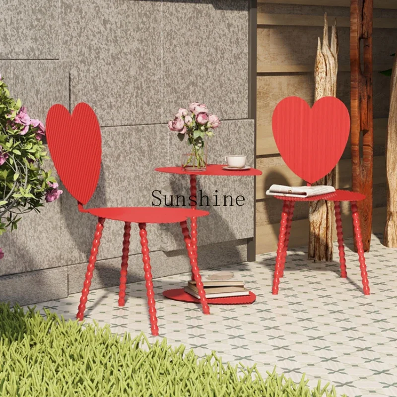 

Love red table and chair combination very simple metal modern art pose modeling stool