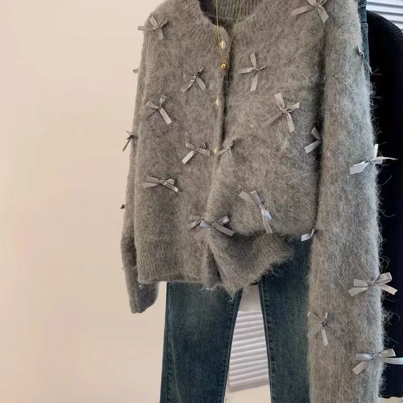 

Женские осенне-зимние топы, куртки, свитера, вязаные кардиганы с бантом, укороченные модели, утепленные, новые, минималистичные, удобные