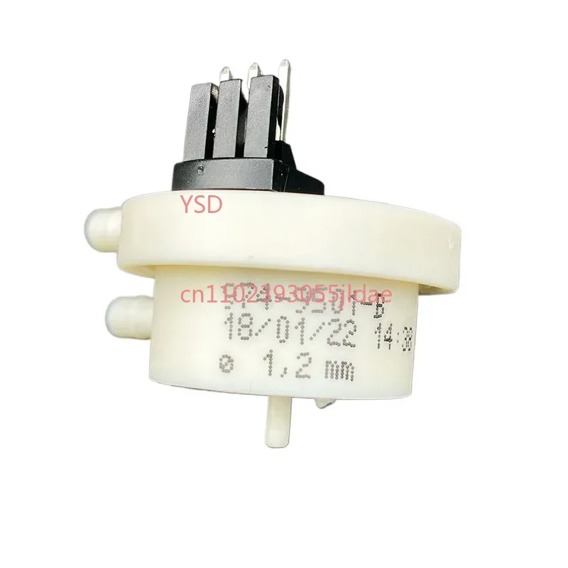 

Flow Meter for Semi-Automatic Coffee Machine - Precision Flow Control Accessory