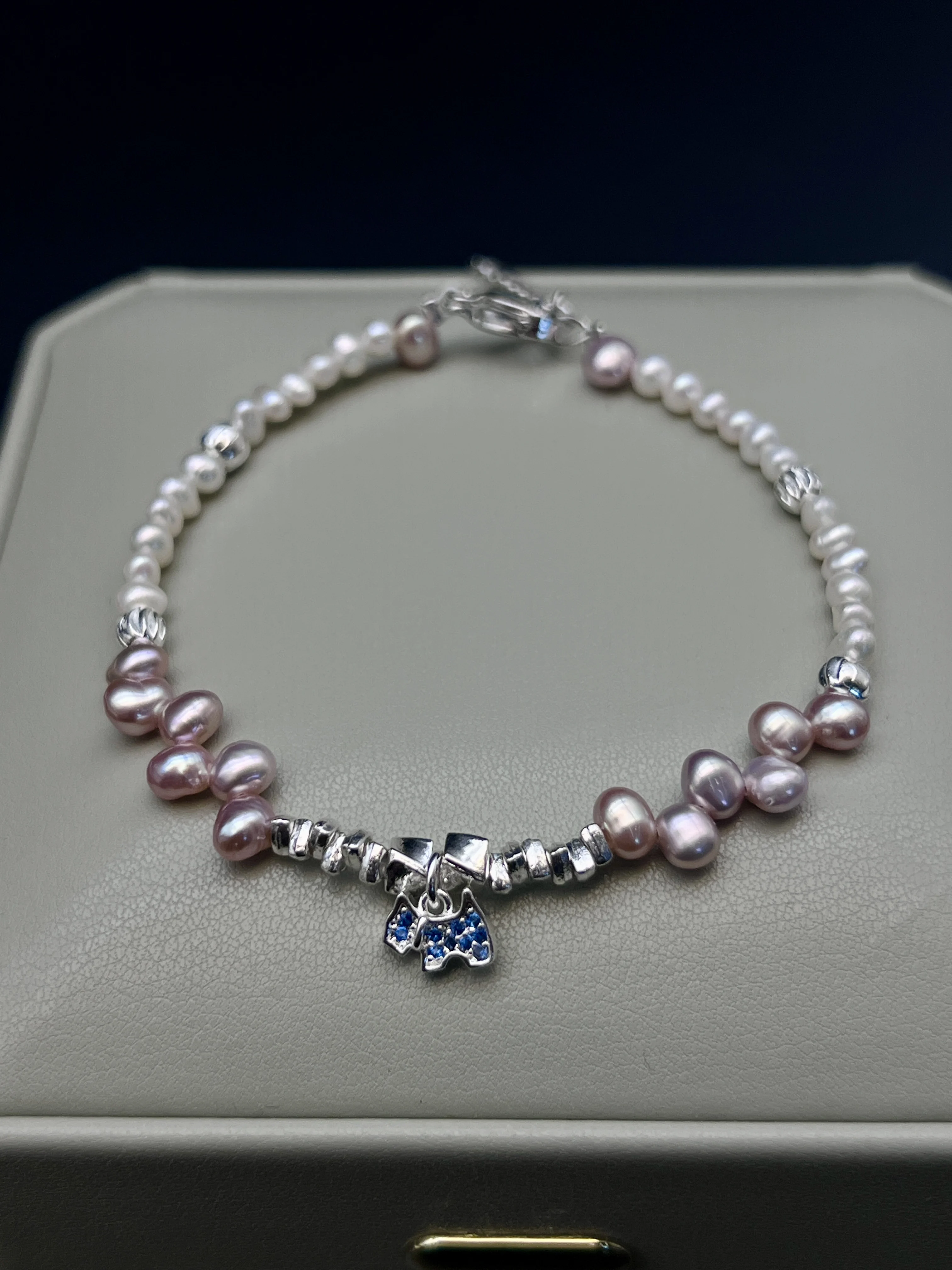 

Natural Freshwater Pearl Beaded Bracelet with Horse Charm Adjustable Chain Copper Alloy Silver Plated Women's Fashion Jewelry
