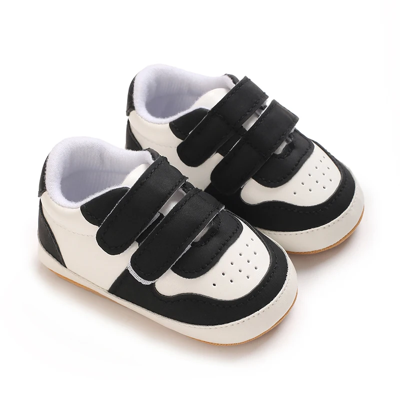 Boys and Girls Panda Sports Shoes in Spring and Autumn Seasons Children's Fashion Sports Tablet Baby Shoes from 0 to 18 Months