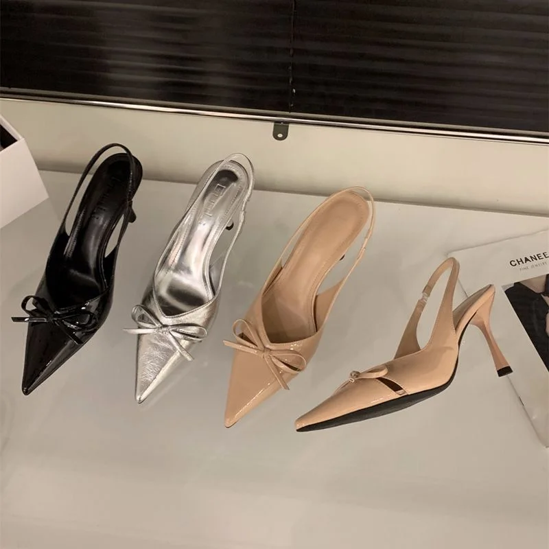 Bogen Spitz High Heels Sandalen Damen - usage example