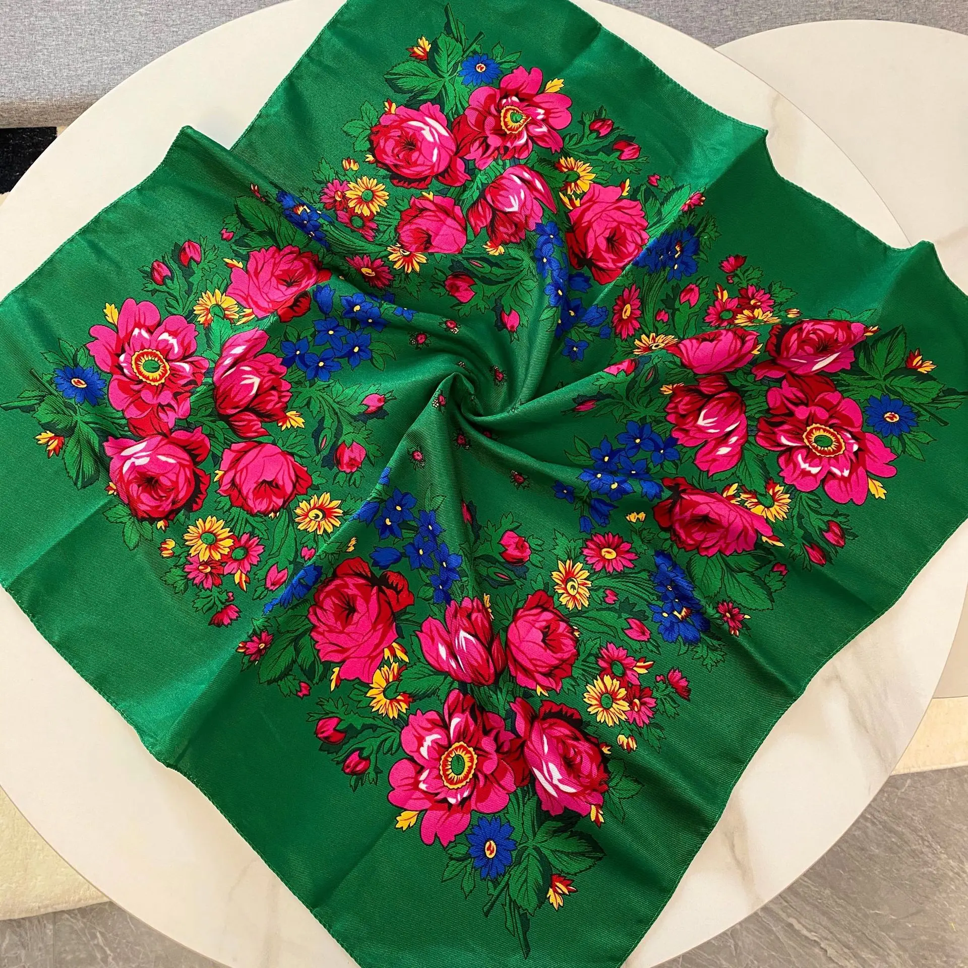 Russian Headscarf Retro Cashew Flower Twill Cotton Square Shawl Women Scarf SJ1