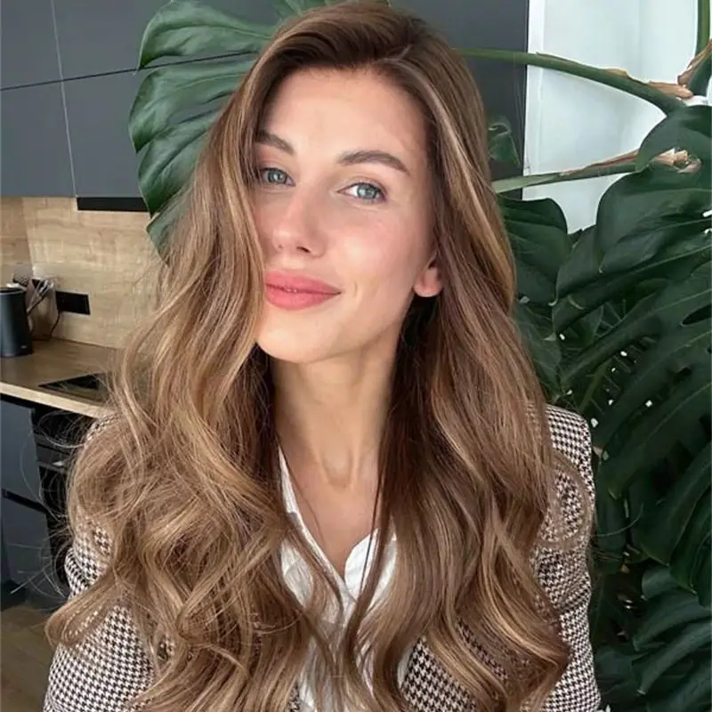 Glueless Wig 13x4 Middle Part Ombre Caramel Brown Glueless Wigs High Quality Synthetic Lace Front Wig Long Body Wave Wig 28 Inch