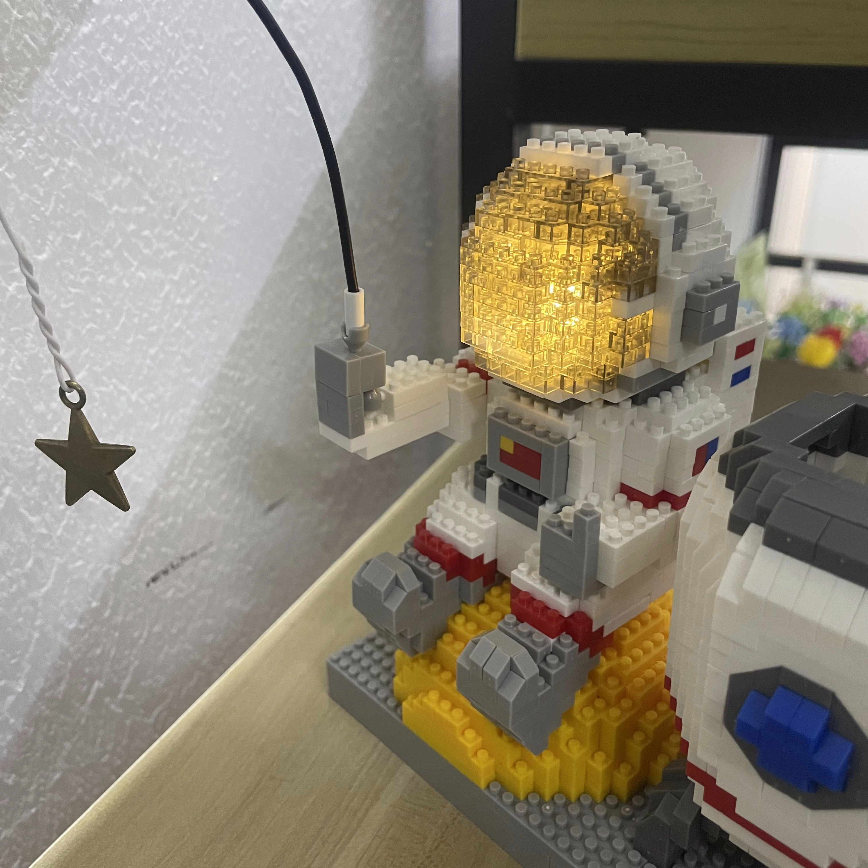 Knew Built Luminous Astronaut Moon Micro Brick Building Blocks Set Educational Toys LED Light Technology Bricks for Adults