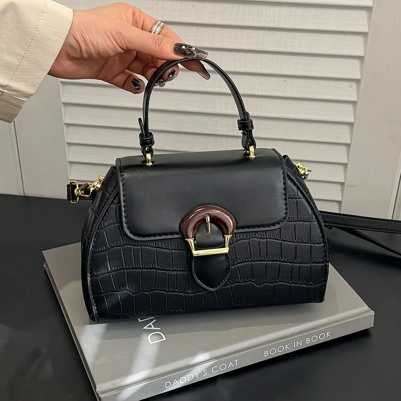 

Minimalist Vintage Leather Handbag High-End With Paris Fashion Design Large Capacity For Trendy Women Best