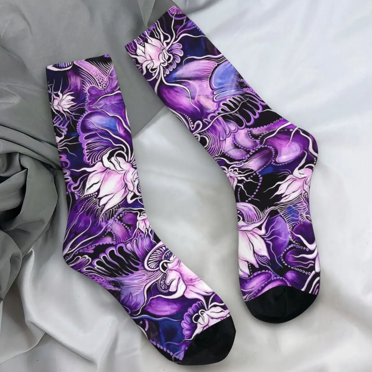 

Носки с цветочным принтом фиолетовых лилий, повседневные чулки с цветочным принтом призрака, мужские качественные носки унисекс, осенние антибактериальные носки с графическим рисунком