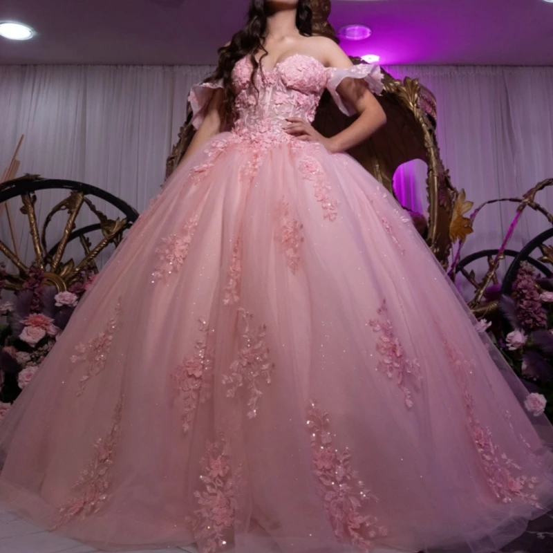

Розовые блестящие платья Quinceanera с открытыми плечами и аппликацией из цветов и бусин, тюлевой корсет для вечеринки, дня рождения, милое платье 16, Vestidos 15 Anos