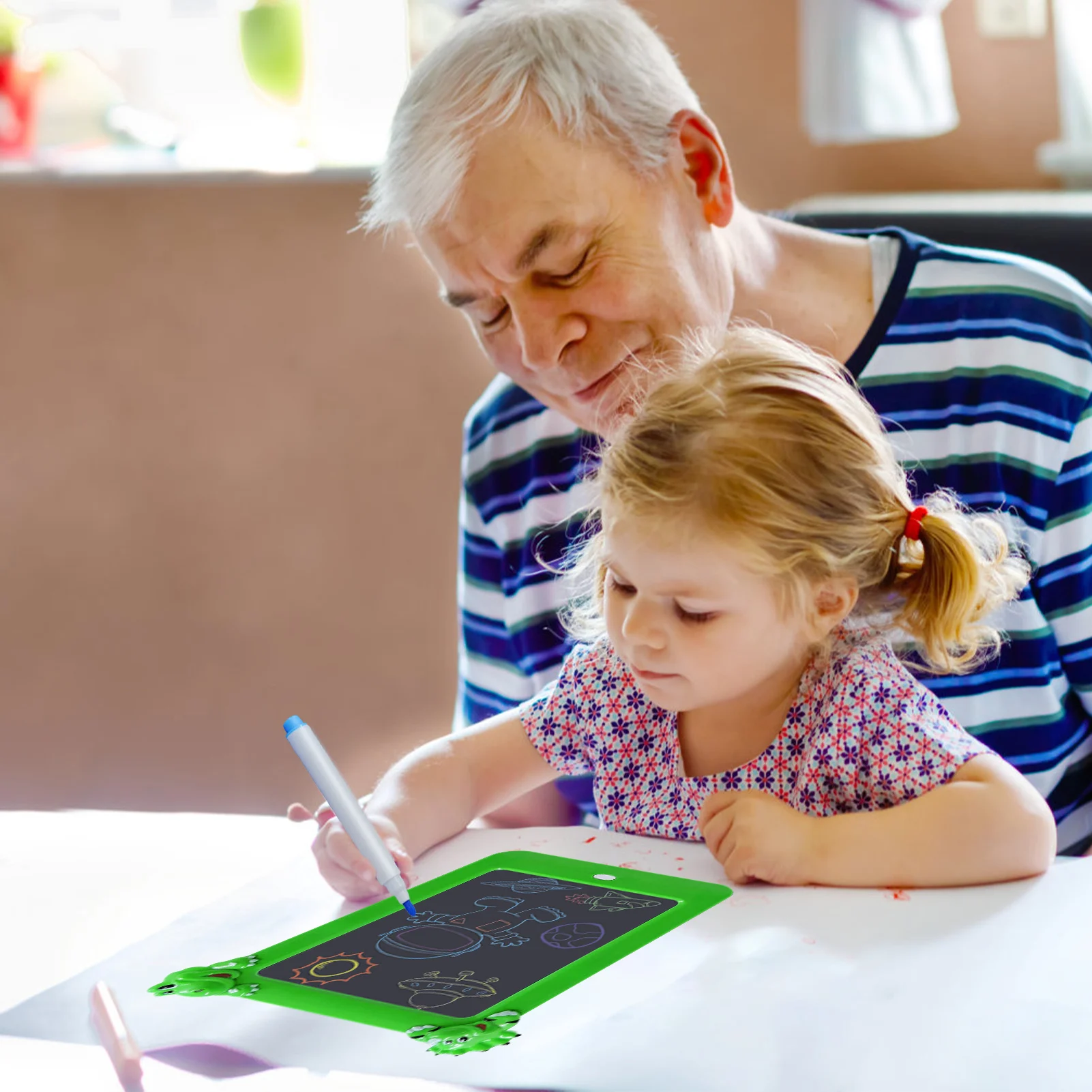 Magnetic Drawing Board LCD เขียนแท็บเล็ตสำหรับเด็ก LCD ที่มีสีสันเด็กวัยหัดเดิน Scribbler Board Erasable เรืองแสงการเขียนแท็บเล็ต