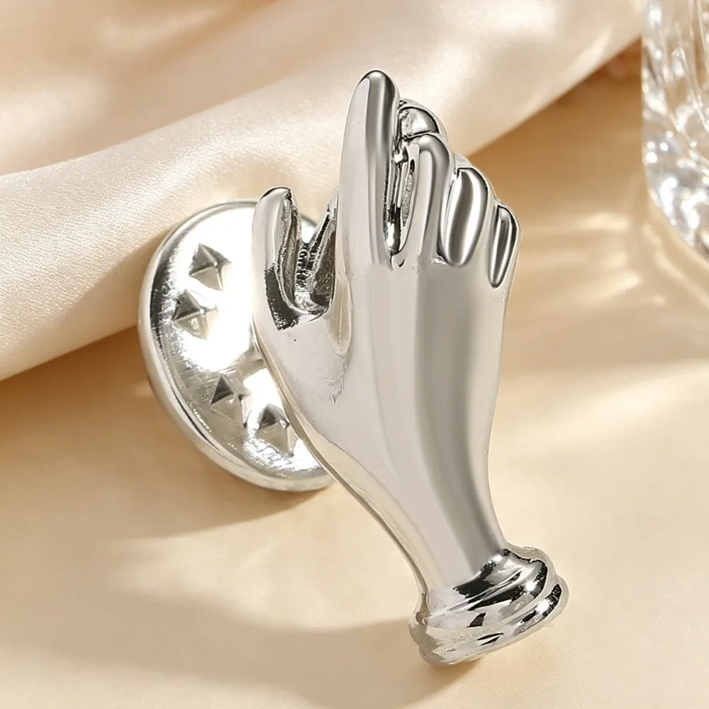 Creative Hand-Shaped Corsage Brooch Versatile Retro Flower Holder Necklace Jewelry French Vintage Hand-Held Bouquet Pin Gift