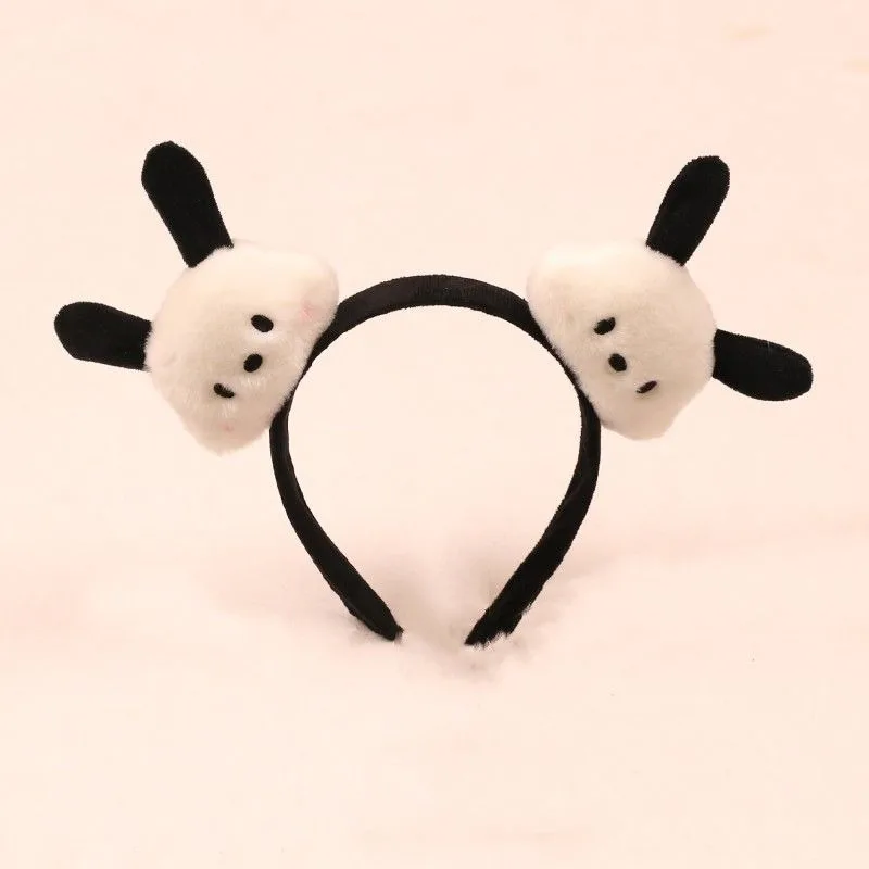 Kawaii Pochacco Sanrio น่ารัก Pochacco ผม Band ตุ๊กตาการ์ตูน Hairclip จี้น่ารักสร้างสรรค์แถบคาดศีรษะของขวัญน่ารักสําหรับหญิง
