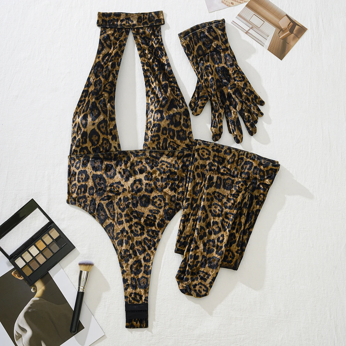 2025 Explosion Models Women\'s Sexy Lingerie Leopard Print Jumpsuit Hollow Jumpsuit Stockings Gloves Erotic three-piece Set