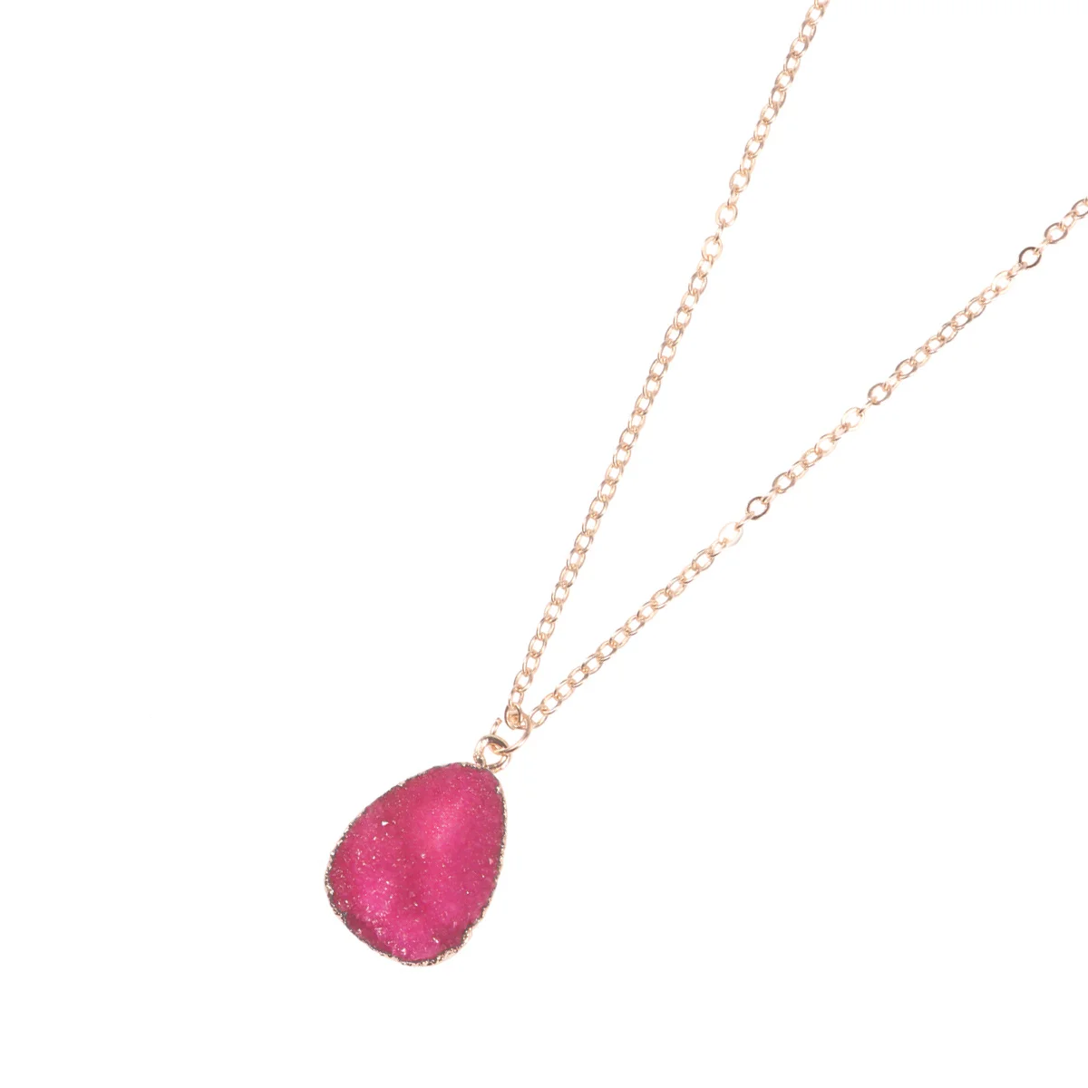 

1Pcs Gold Filled Clavicle Necklace Delicate Irregular Natural Crystal Pendant Elegant Graceful Design Lightweight Fashion