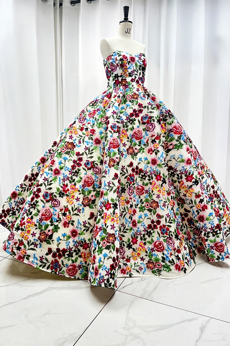 

Spring 2026 Monet Garden Strapless Wedding Dress 3D Bead Embroidery High-End Customization Palace Style Ceremonial Gown