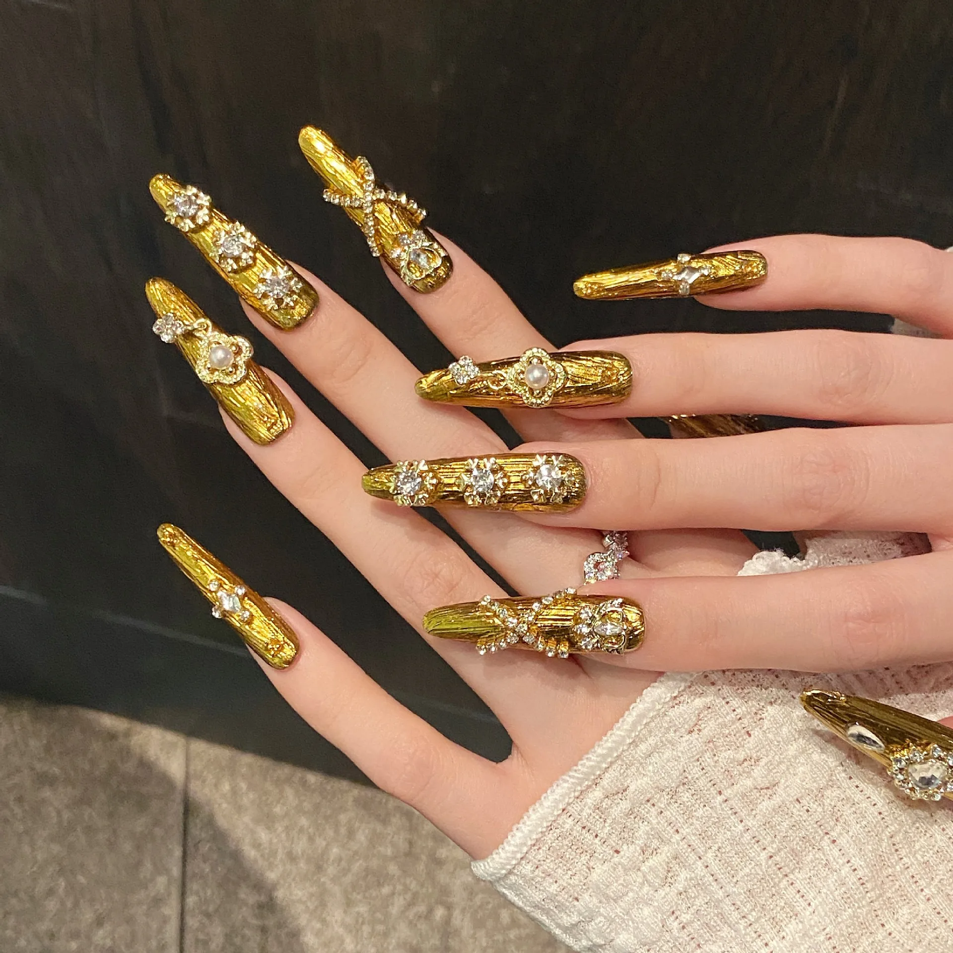 

10PCS Luxury Handmade Press On Nails Golden Baroque Style Bling Bling Wealthy Look With 4-PIECE Tool Adhesive Nail Glue Tabs