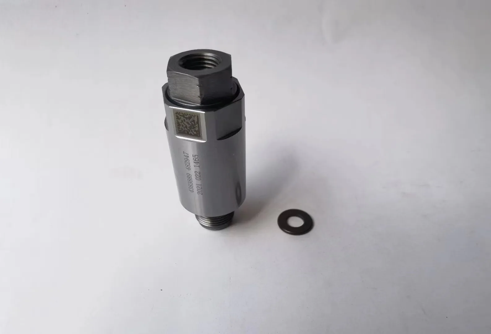 Foton/Dongfeng Cummins ISZ13 ISG ISL9.5 engine fuel common rail pipe pressure relief valve one-way return valve 4383889 5406058