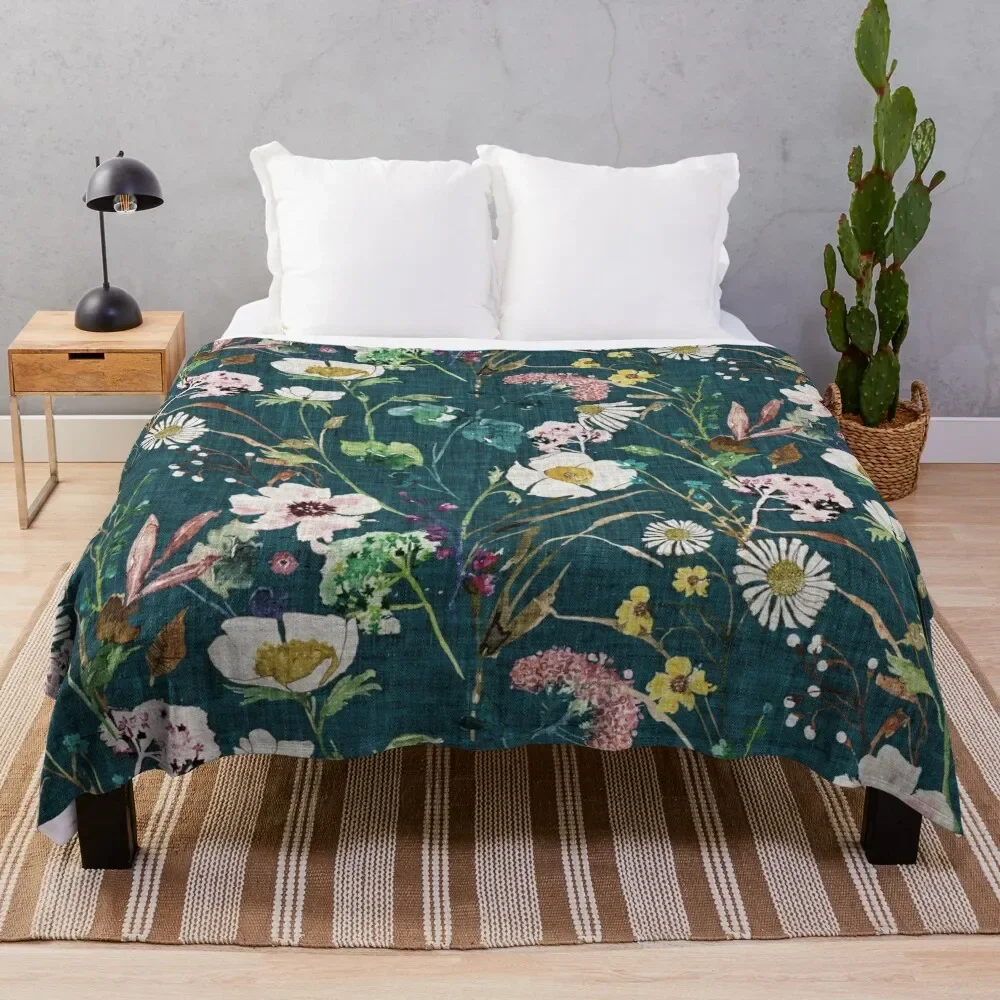 

Verdure Floral Throw Blanket wednesday manga Sleeping Bag Bed Fashionable Blankets