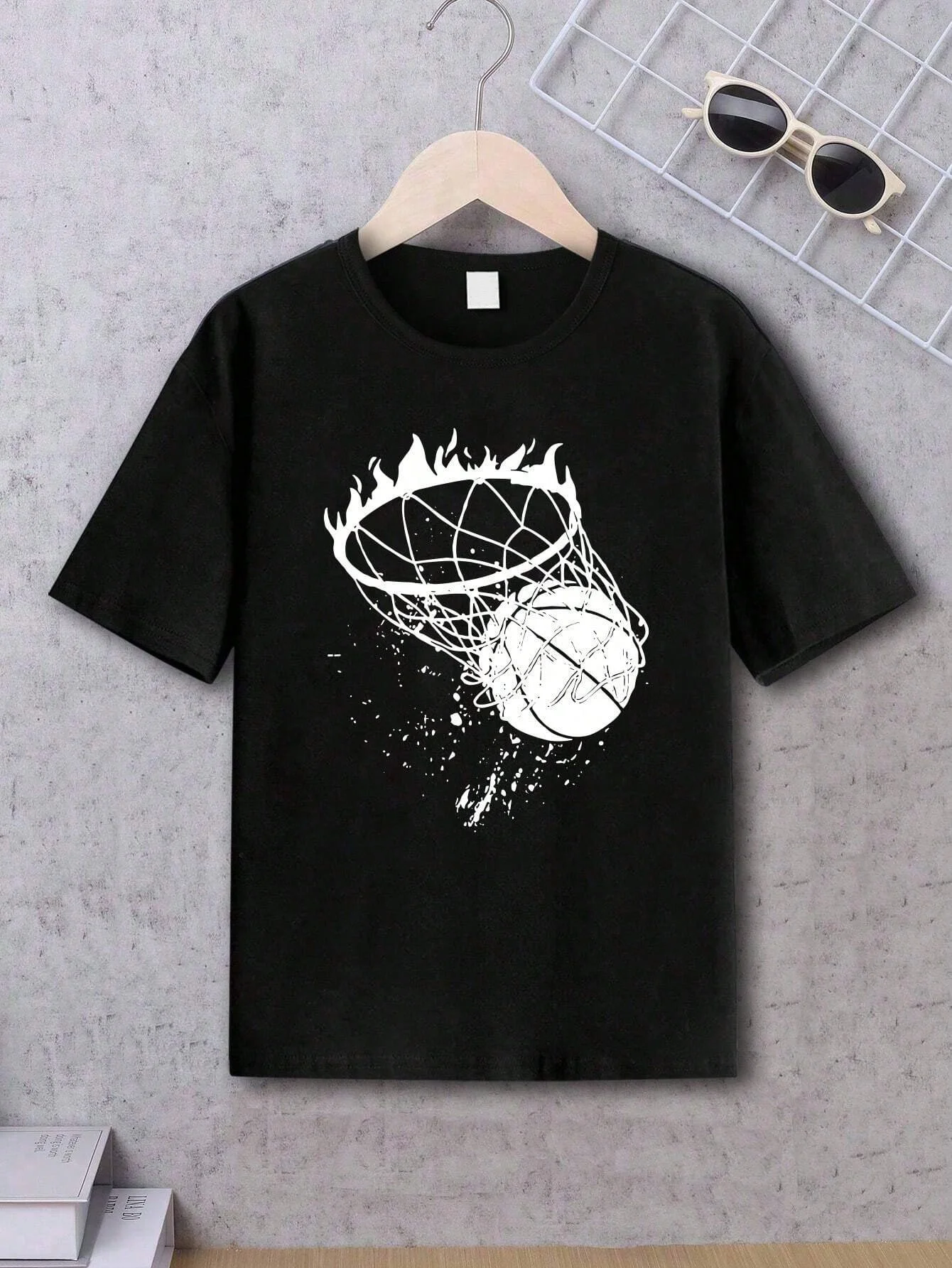 

Fashionable Basketball Print T-shirt, Casual Summer T-shirt, Short Sleeve, Crew Neck Clothing Women Clothing Fashion Personality
