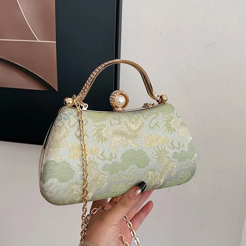

Chains National Style Shoulder Bags Solid Versatile Women's Bags on Sale 2025 High Quality National Style Women's Handbags